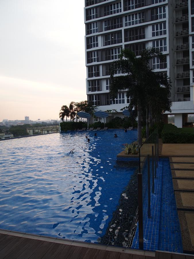 My Sentrio Apartment Kuala Lumpur Exterior photo